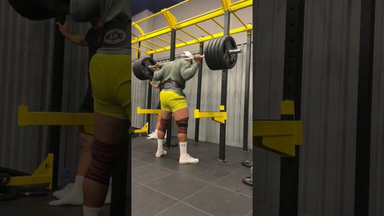 Squat until failure? #squat #squatfail #gymfail #gymfails #dumb #gym