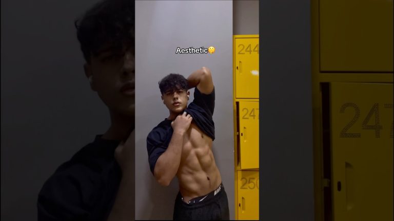 Aesthetic #gym #gymmotivation #gymlife #gymworkout #fitness #fitnessmotivation #fitnessmodel