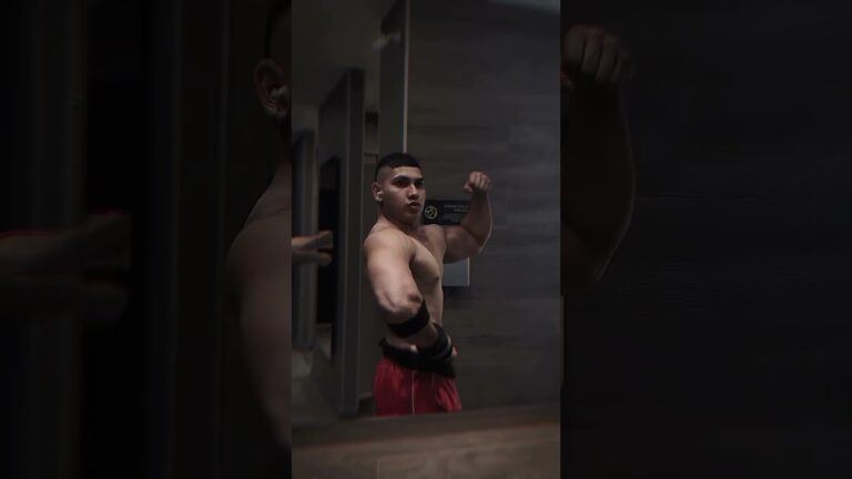 Massive 93kg / 205 Ibs Bodybuilder #aesthetic #bodybuilding #motivation #viral #abs #flexing